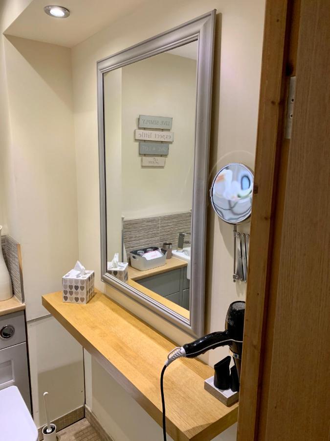 Deri-Down Guest House Abergavenny Bagian luar foto