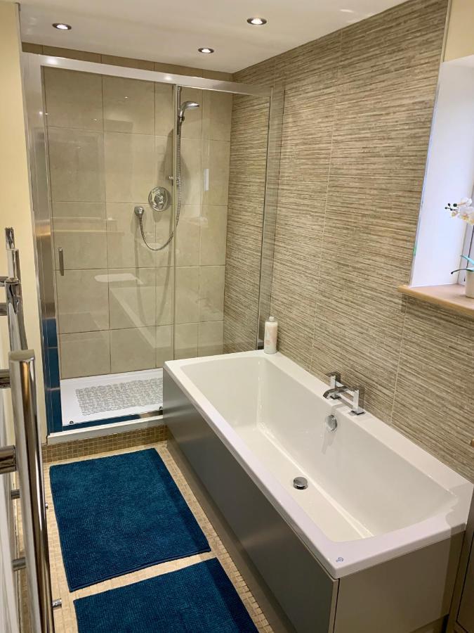 Deri-Down Guest House Abergavenny Bagian luar foto